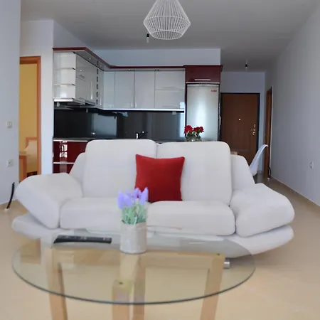 Tomas Apartament *